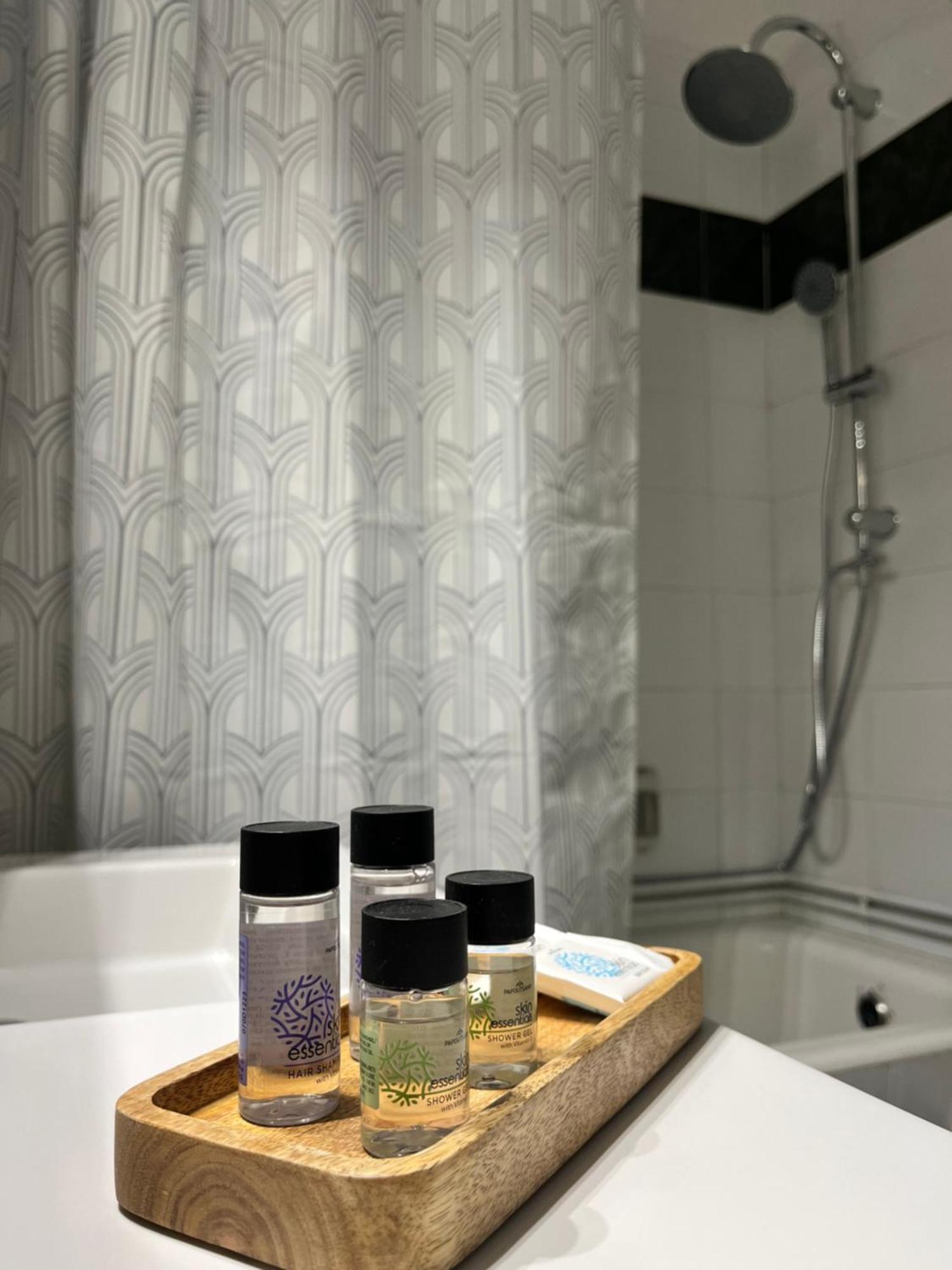 Quiet Apartment With Garden View In Kolonaki Ateny Zewnętrze zdjęcie